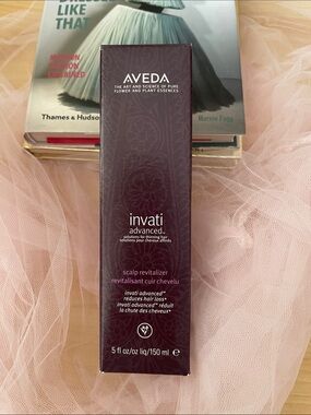 AVEDA Invati Advanced Scalp Revitalizer - Deep Plum Box